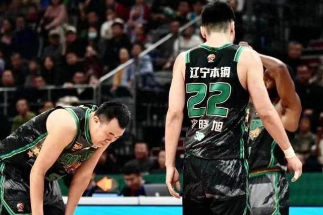 辽宁集团再战广厦队，决胜时刻团结一心